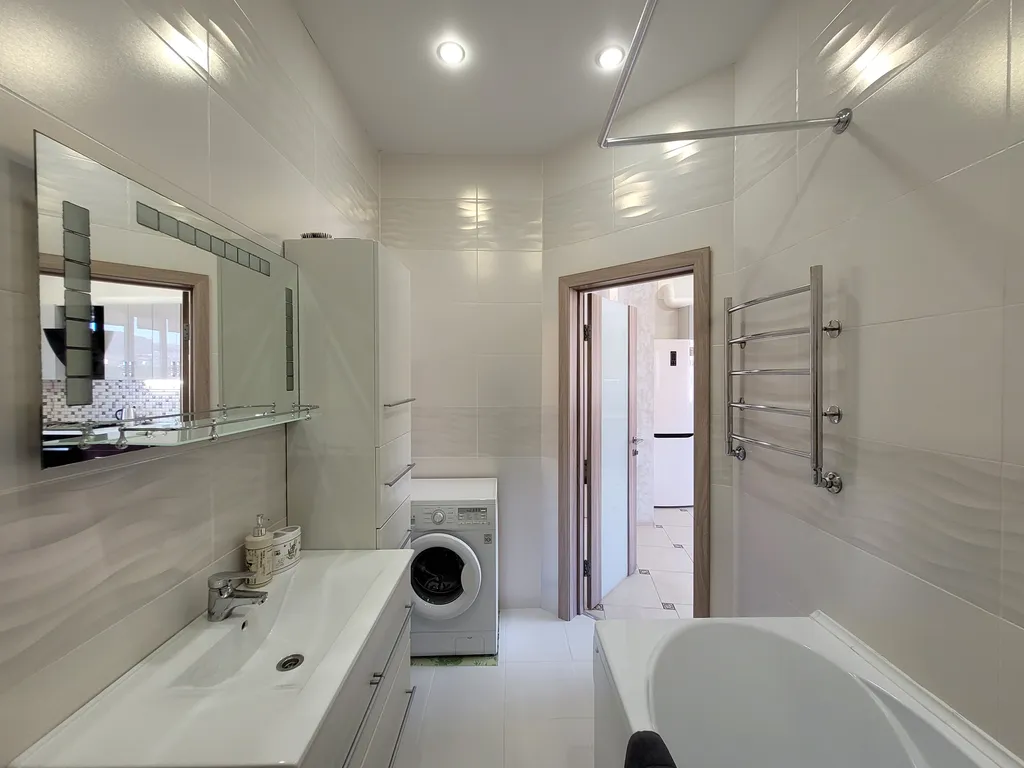 Квартира Квартира Просторная евродвушка около моря — Геленджик