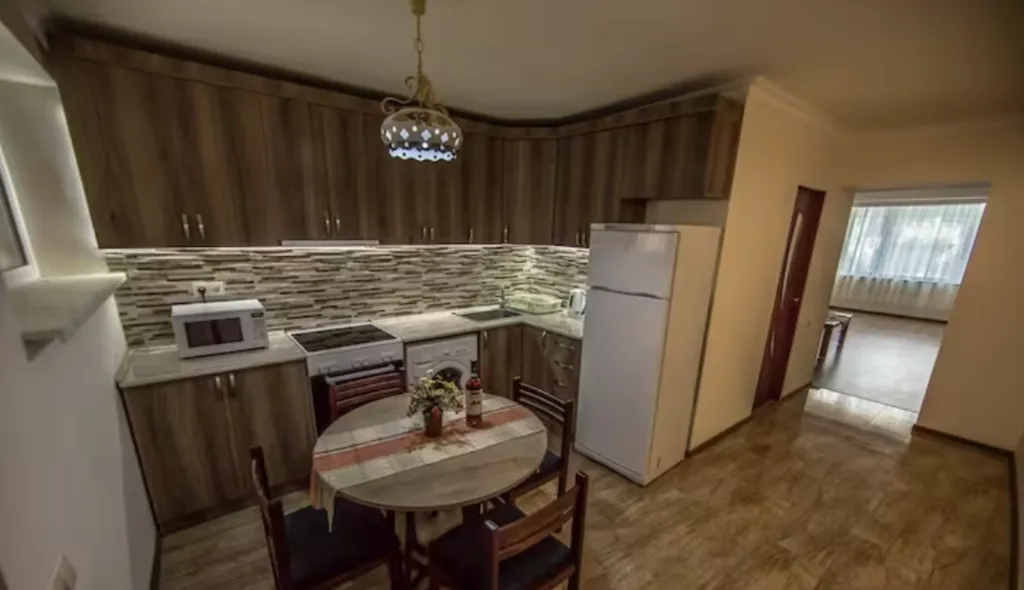 3-комнатная Квартира — аренда посуточно в Ереван