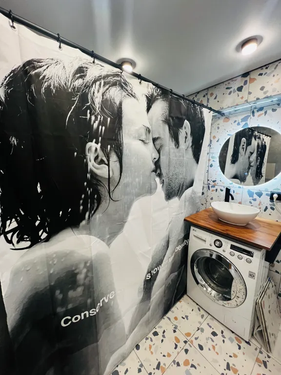 Просторная квартира в центре города с дизайнерским ремонтом