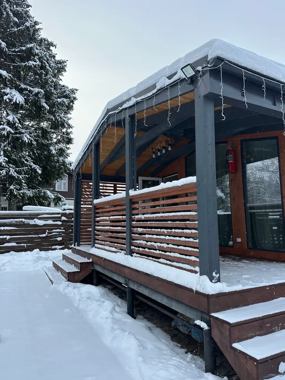 Уютный домик с чаном