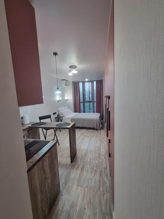 Студия с видом на море и лес