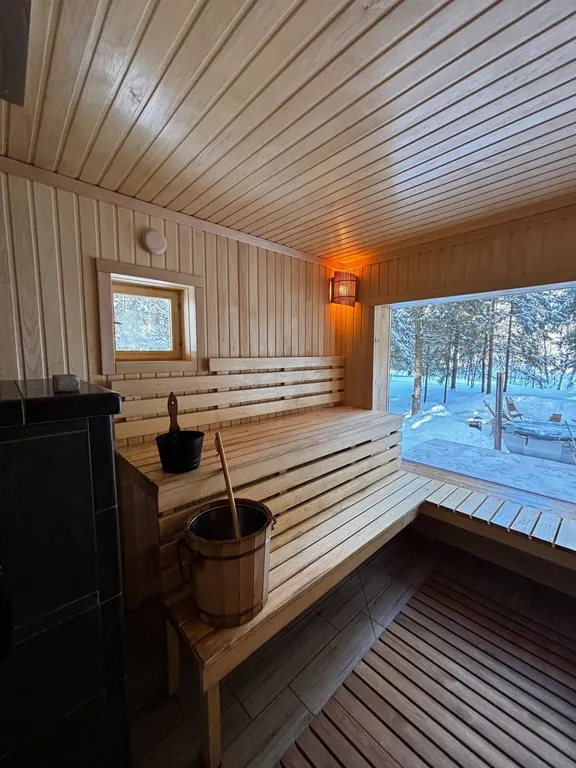 Коттедж Дом с баней и чаном в окружении леса и выходом к реке — Шадрино