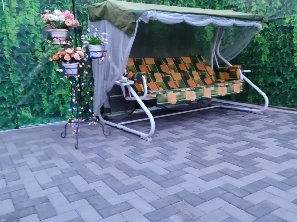 Уютный дом в частном секторе с парковой ваших машин