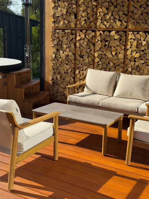 Коттедж с чаном и сауной в черте города