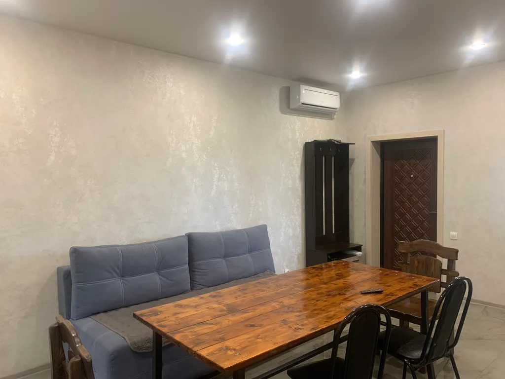 Уютный новый отдельный дом в центре