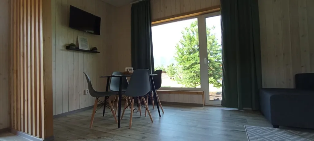 Дом с видом на горы