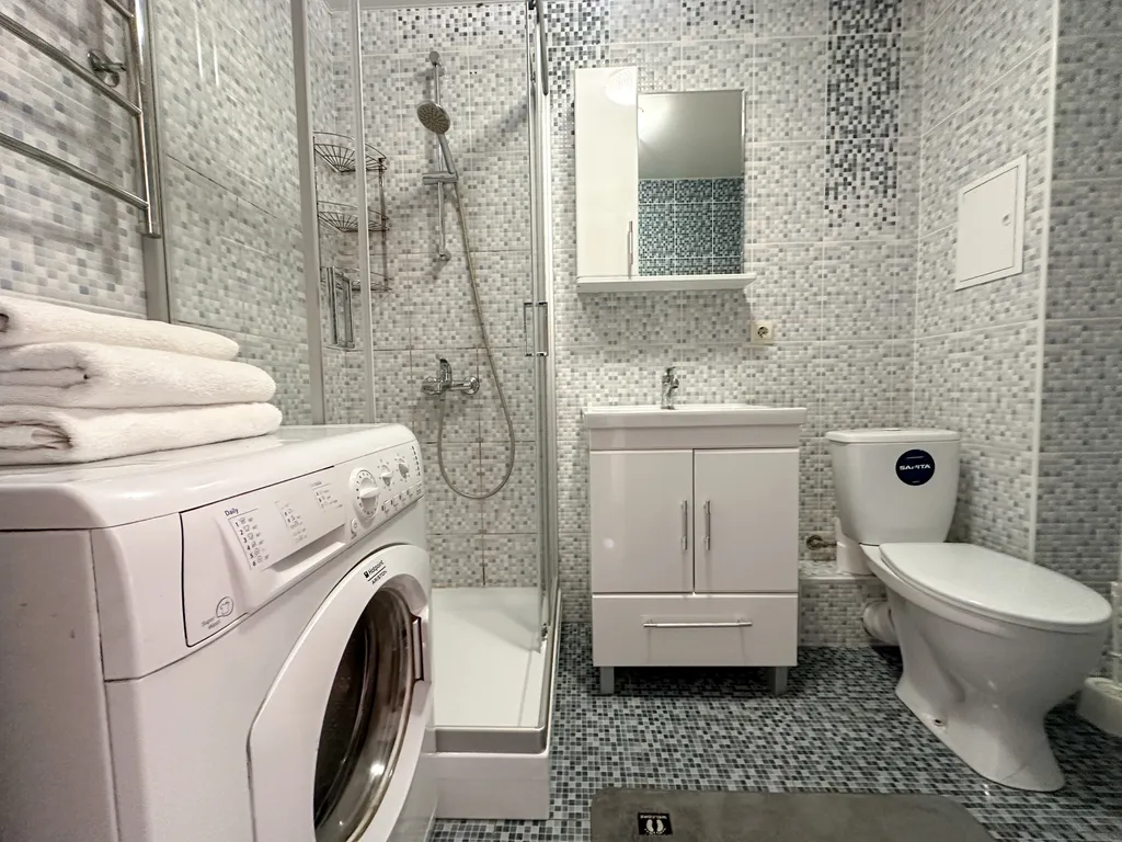 Двухкомнатная просторная квартира для вашего отдыха