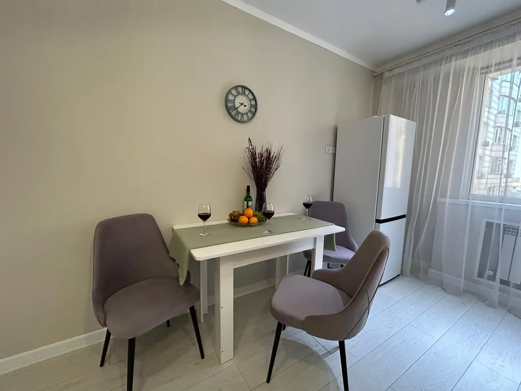 Трехкомнатные апартаменты Лавандовая гавань в самом центре Алматы