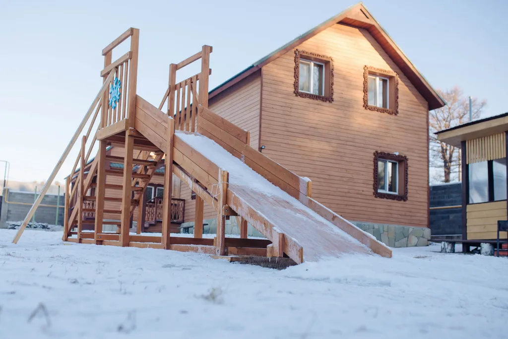 Апартаменты с детской площадкой и баней