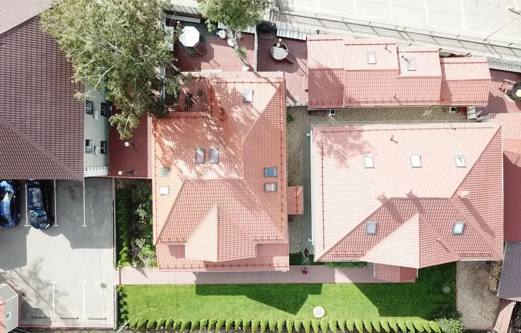 Уютный коттедж с бассейном