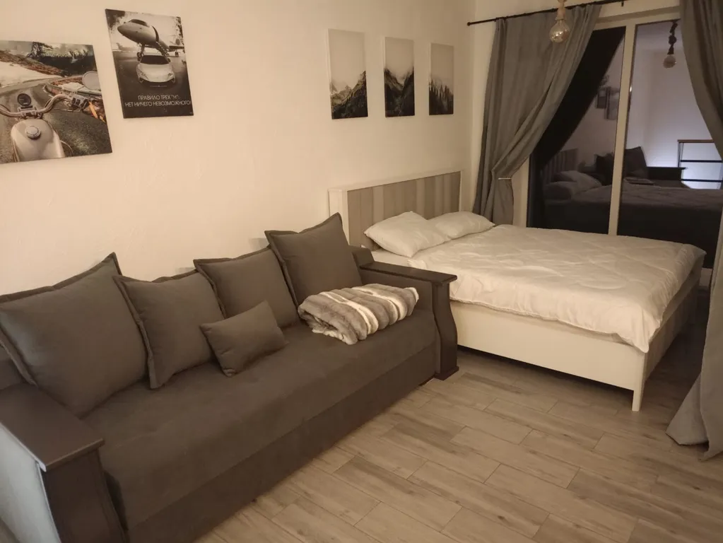 Уютный дом в лесу