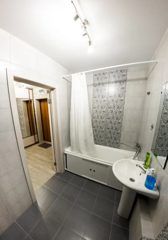 Апартаменты рядом с метро Студенческая и центром Нейрохирургии