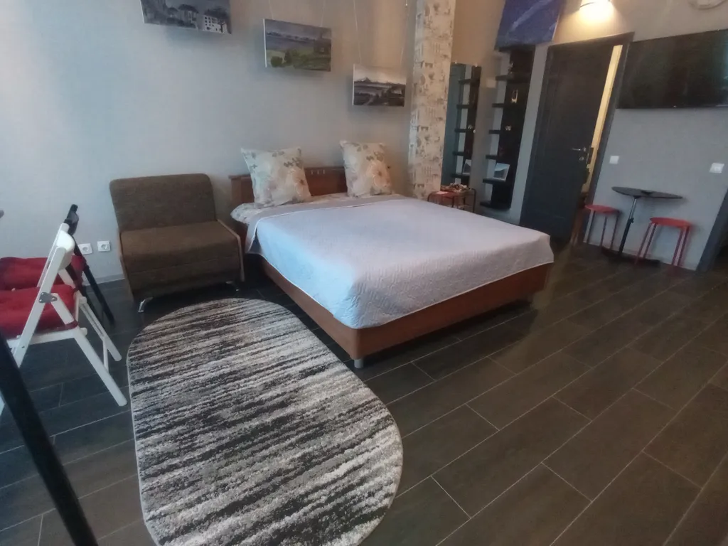 Студия - лофт с панорамным видом в центре Листвянки