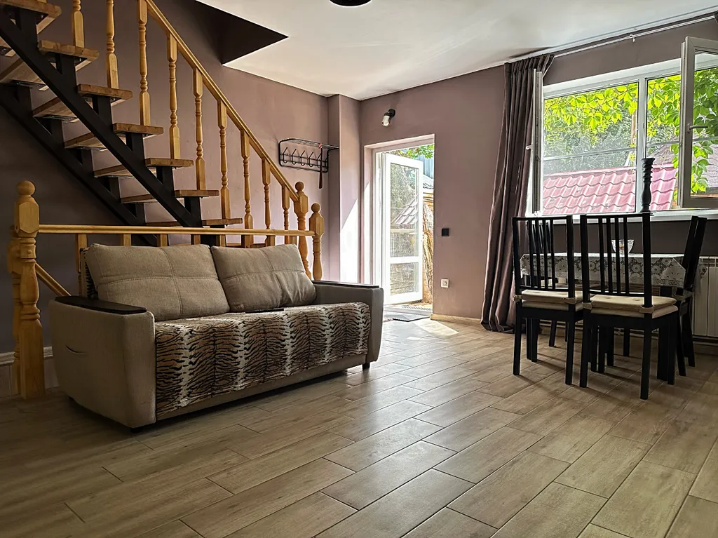 Коттедж Дом вблизи Суздальских озер с зоной отдыха и прудом — Санкт-Петербург