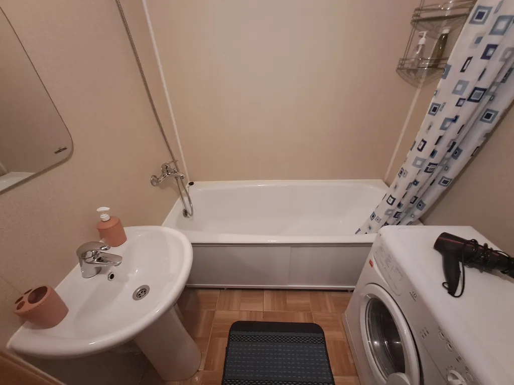 Солнечная квартира рядом с ТРЦ Планета