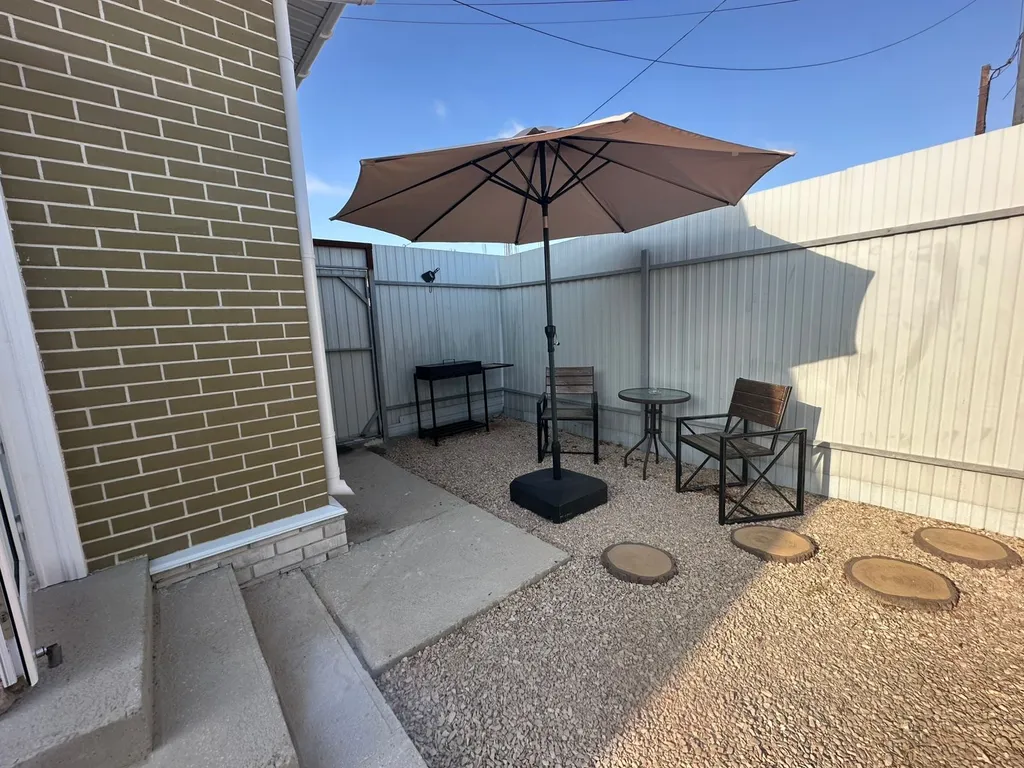 Коттедж Часть дома со своим двориком и мангальной зоной в 5 минутах до моря — Севастополь