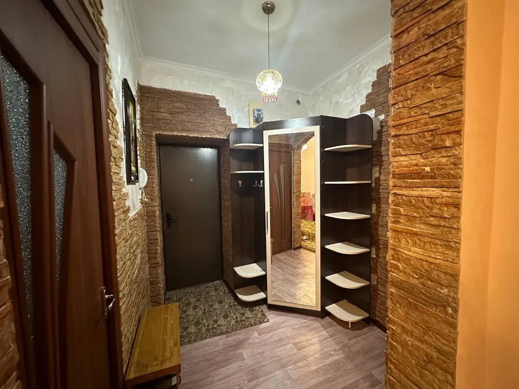 Уютная 2-комнатная и квартира не далёко от центра