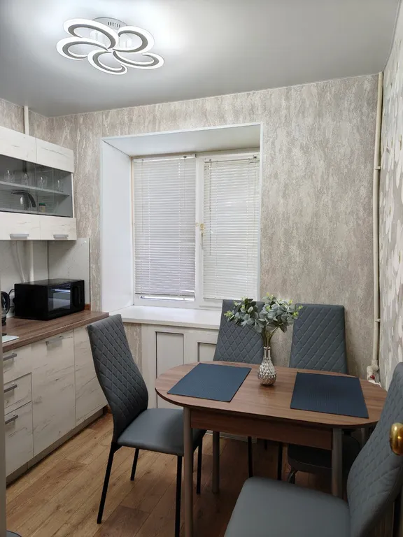 Двухкомнатная квартира в район вокзала