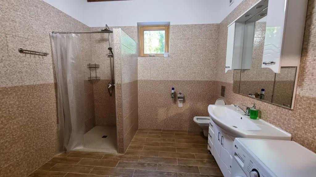 Коттедж на 12 человек В3