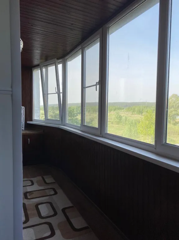 Много места