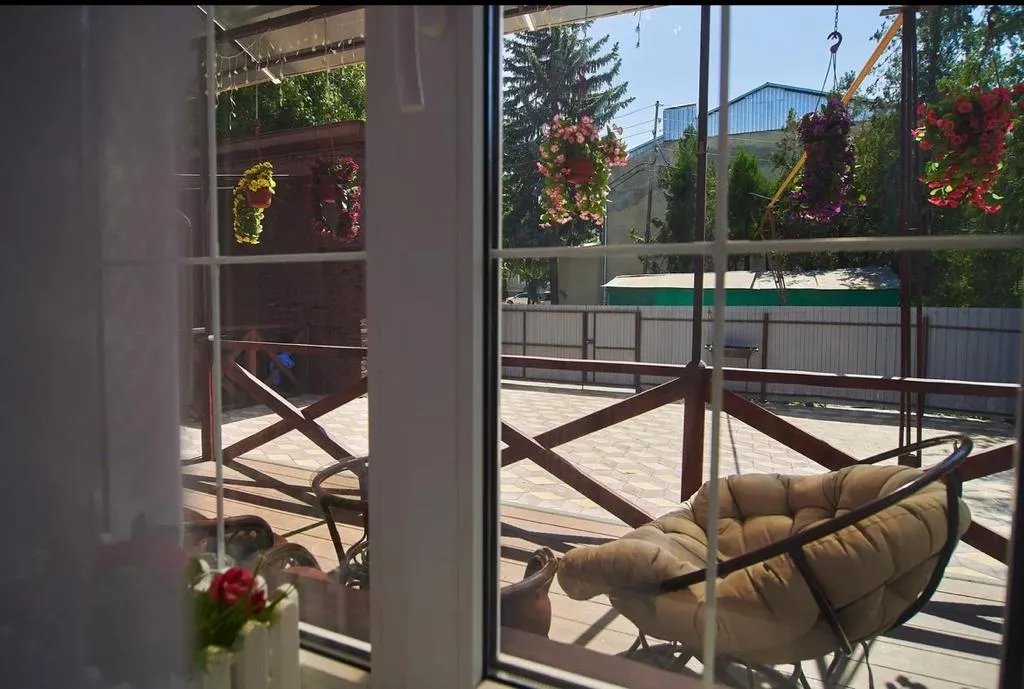 Домик около парка