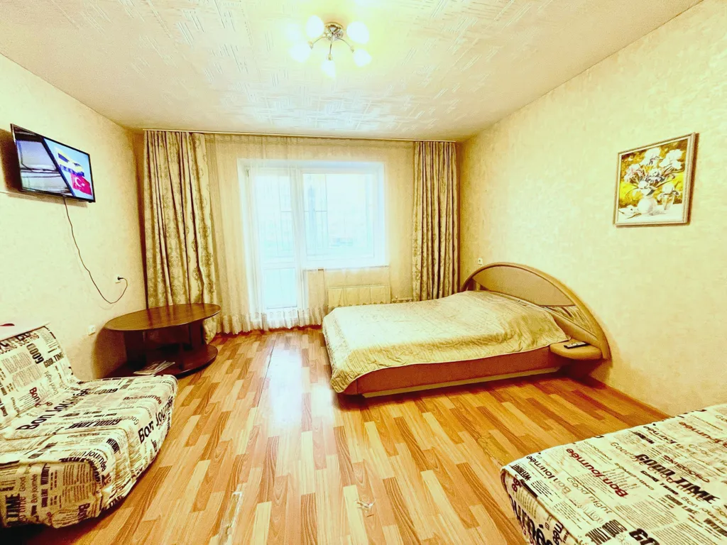 Большая квартира рядом с Алмазом