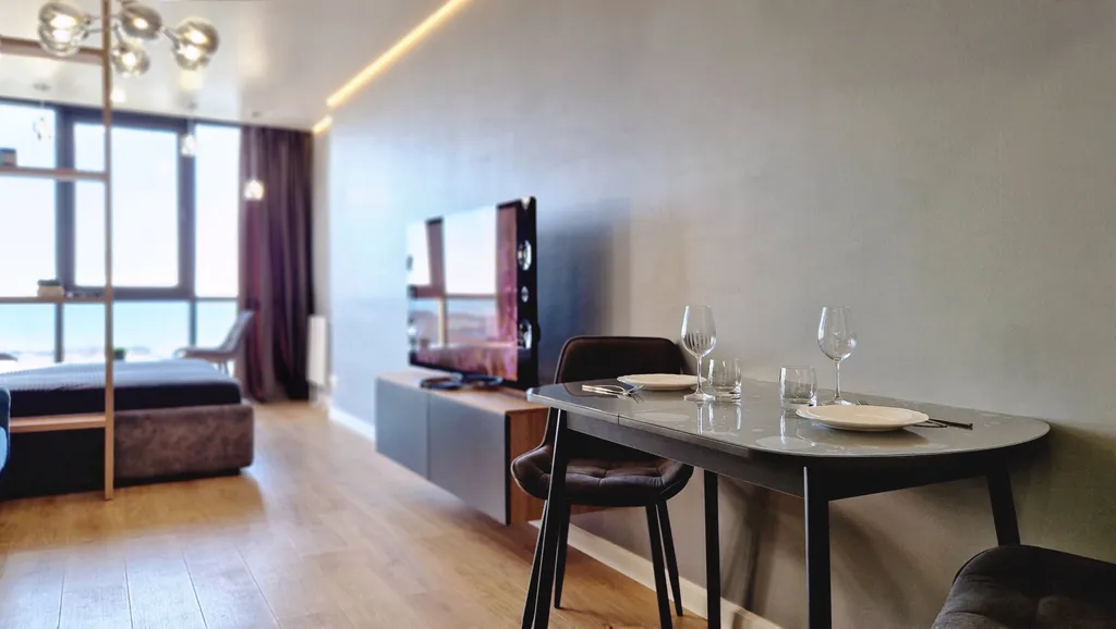 Новая квартира с видом на море и бассейном