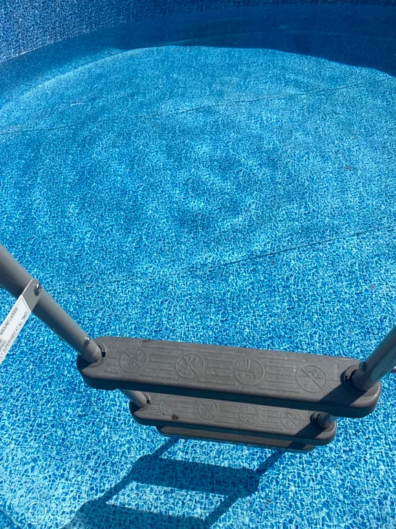 Дом с камином, бассейном, баней и джакузи