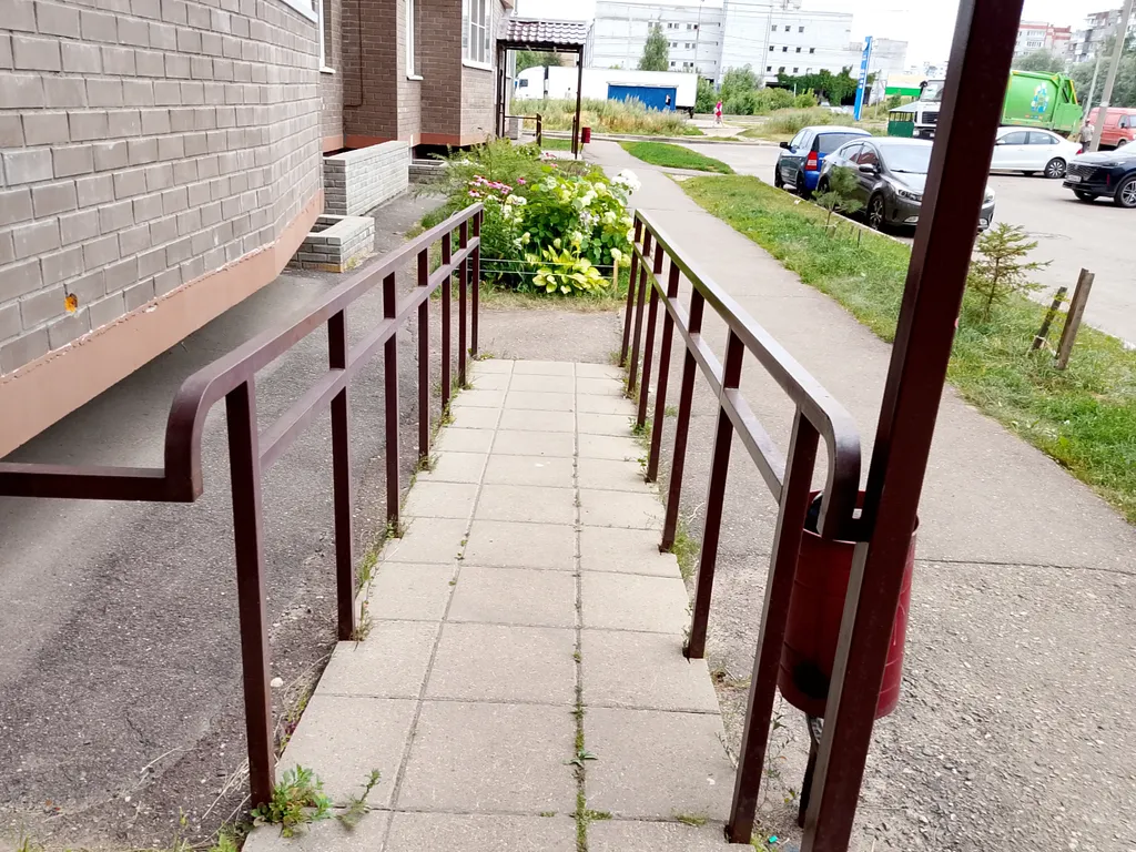 Просторная уютная квартира в спальном районе города