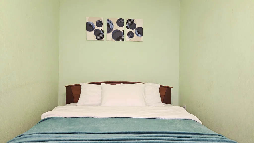 Квартира 2-комнатная в центре — аренда посуточно в Серов