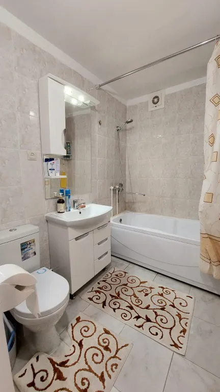 4-комнатная Квартира