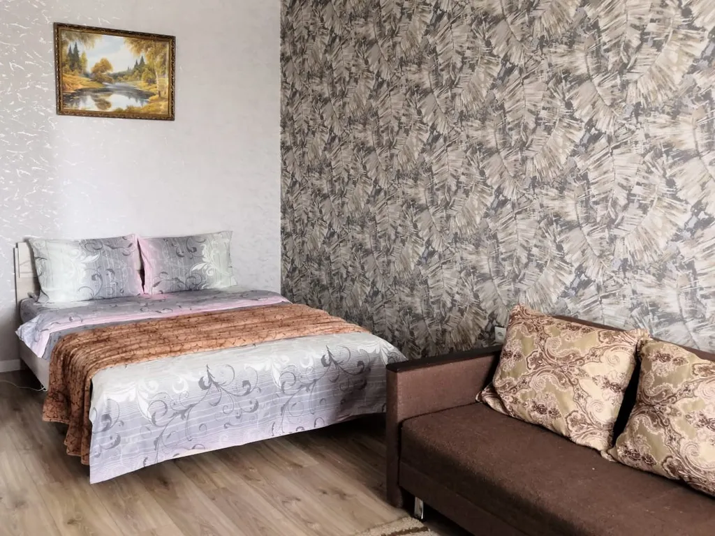 Апартамент возле Ворошиловского торгового центра