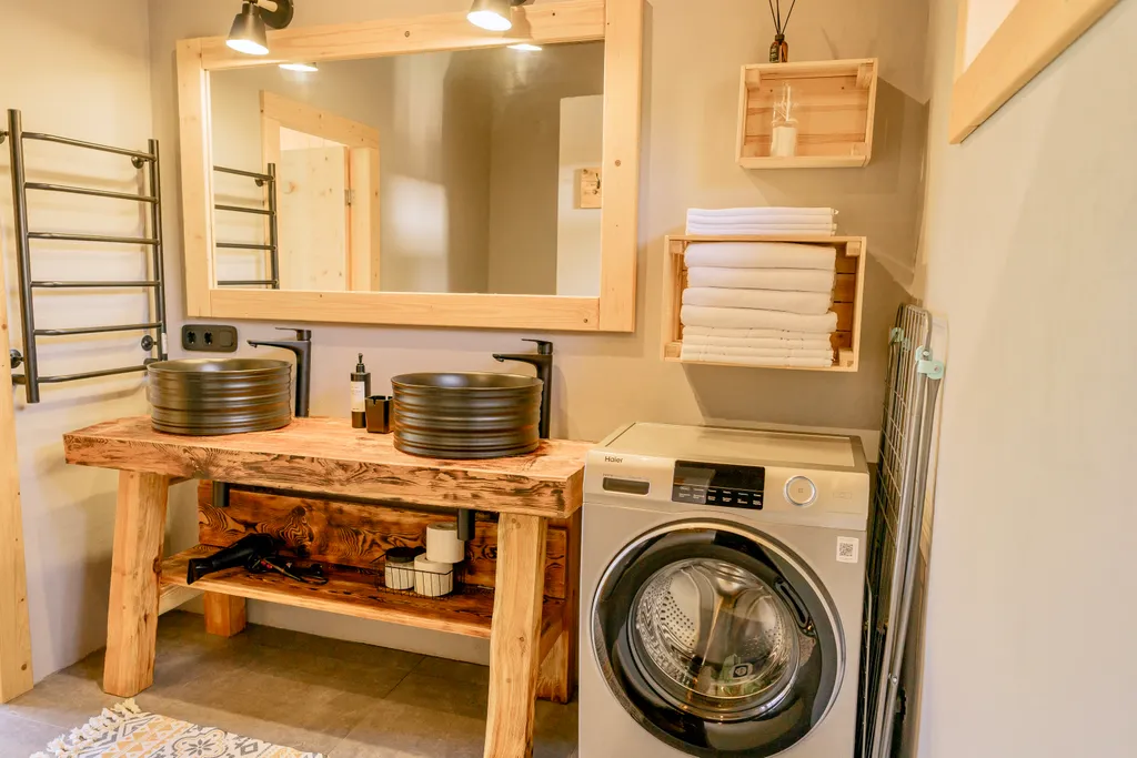 Дом-шале с печью-камином