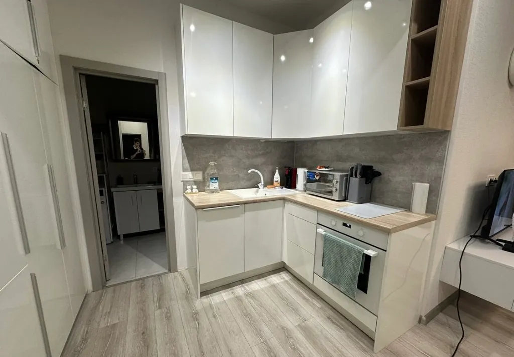 Квартира Квартира с современным ремонтом возле метро — Москва