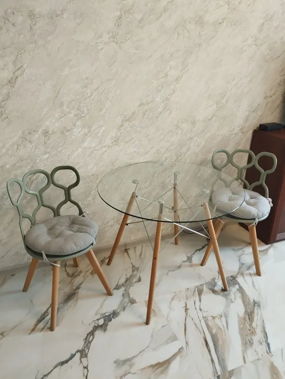 Новая квартира с хорошим ремонтом . Метро Котельники рядом.