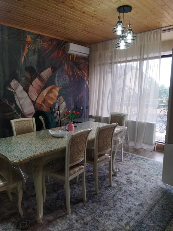 Второй этаж этаж гостевого дома со всеми удобствами