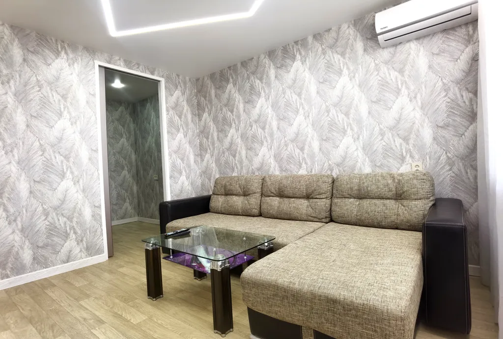 2-комнатная квартира с хорошим ремонтом в центральном районе