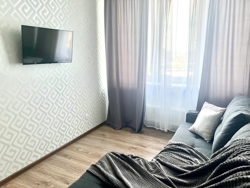 Уютная евродвушка в центре с видом на пруд