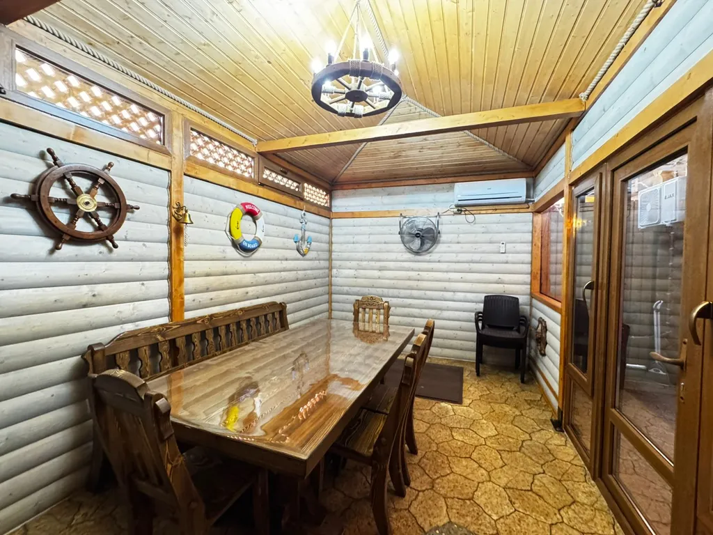 Домик у моря из бруса