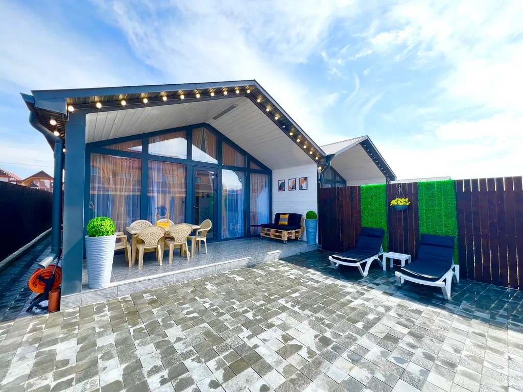 Коттеджи на берегу моря Sea Breeze