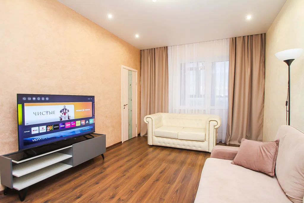 2 комнатная квартира возле тц Аура