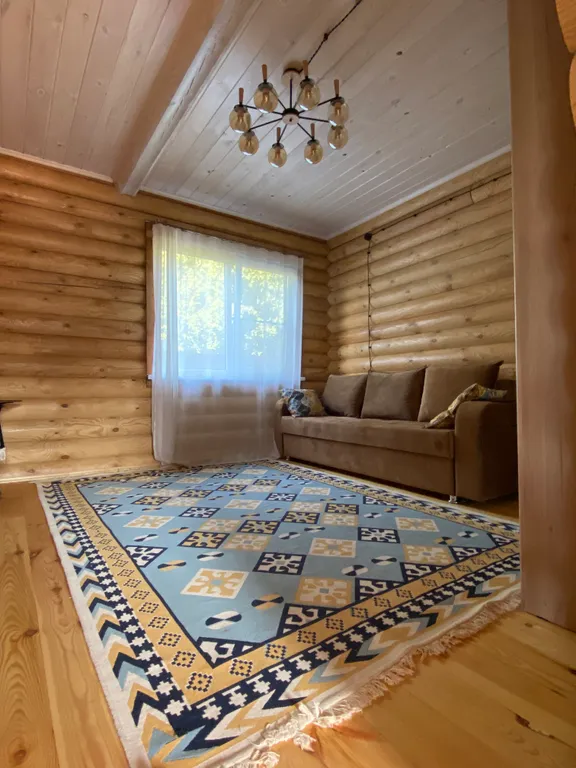 Дом из сруба в Самурском лесу