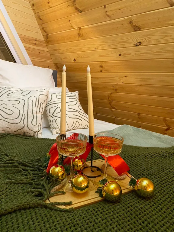 А фрейм большой с видом на озеро, баней на дровах и чаном сибирским