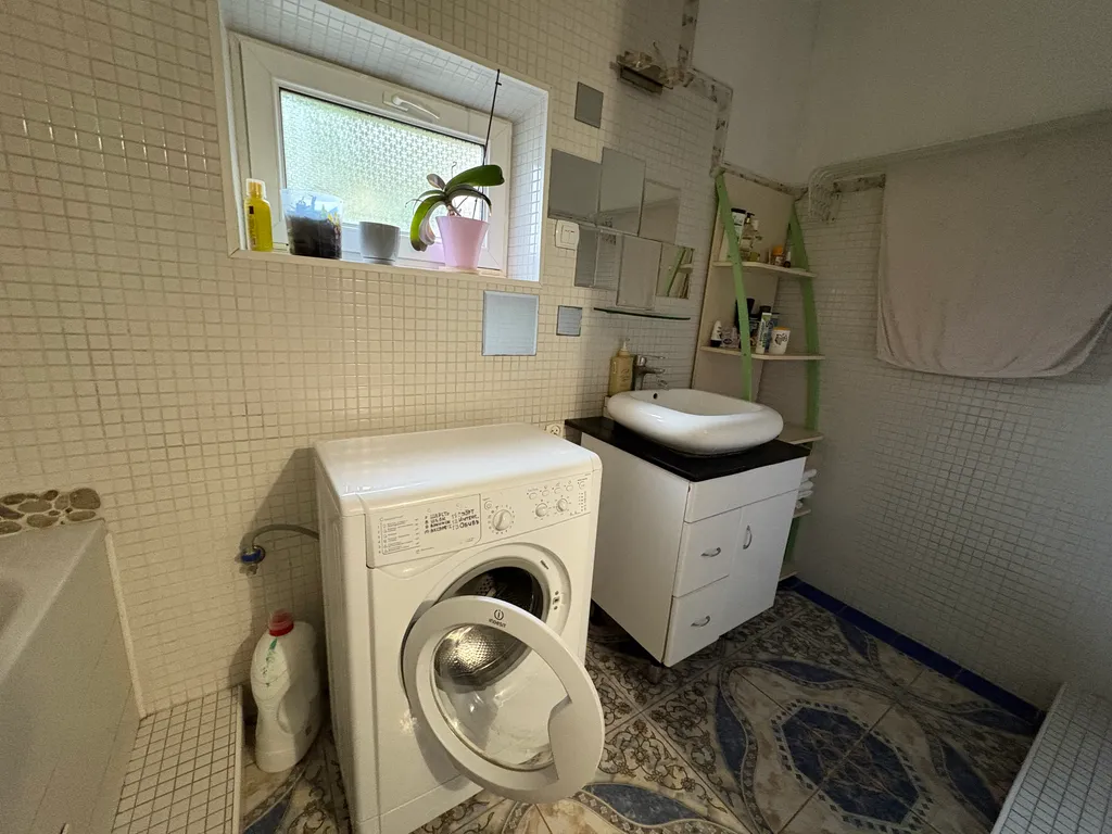 Дом с камином со столетней историей: город и море удобная развязка