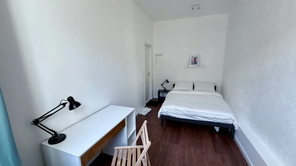 Уютная комната в стиле Лофт у метро Парк Культуры