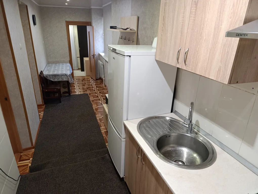 Трёхкомнатная часть дома в самом центре