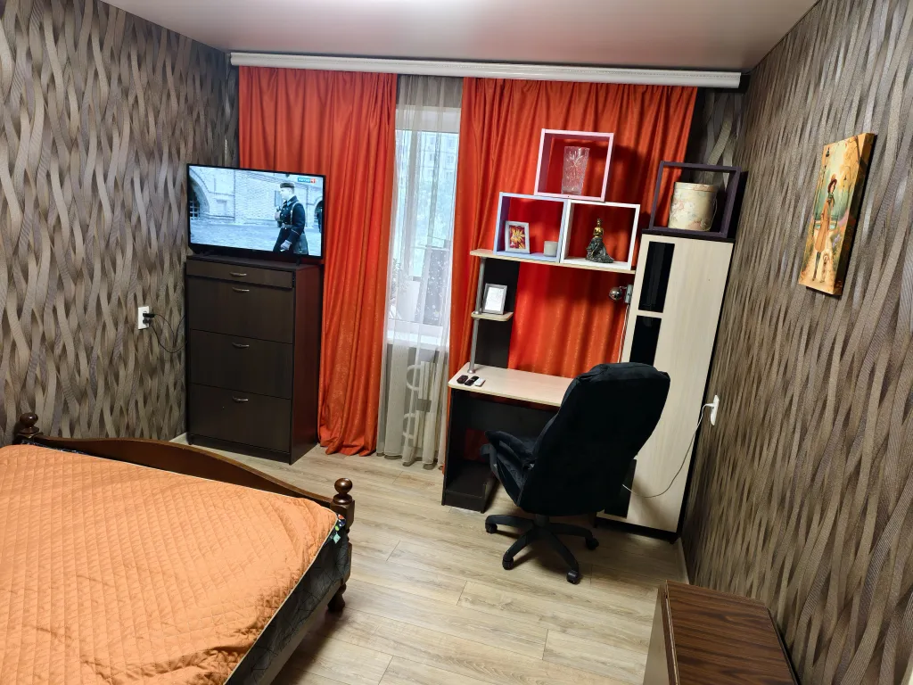 Новая 2-ух-комнатная квартира с хорошим расположением