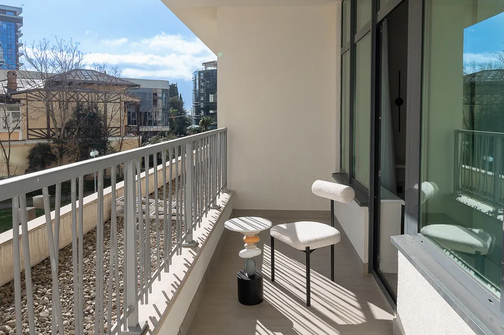 Двухкомнатный Lux с одной спальней