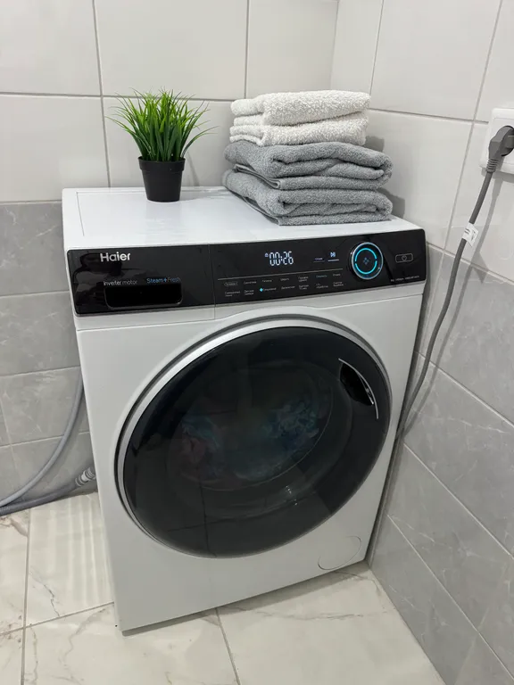 Высокий этаж, окна в пол, новый дом