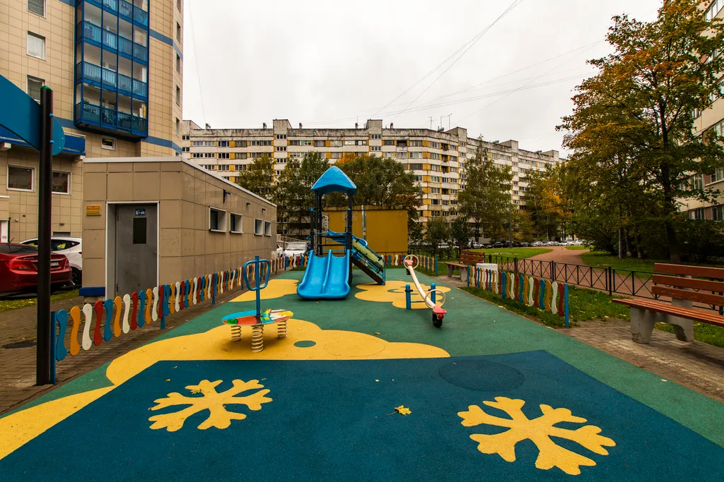 Студия-люкс на Пионерской